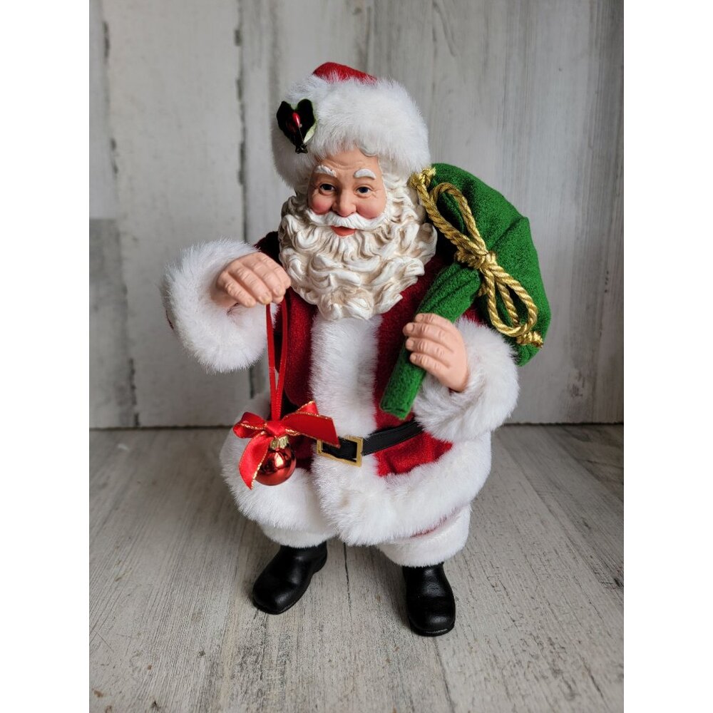Clothtique possible dreams red ornament Santa‎ Claus Xmas figure